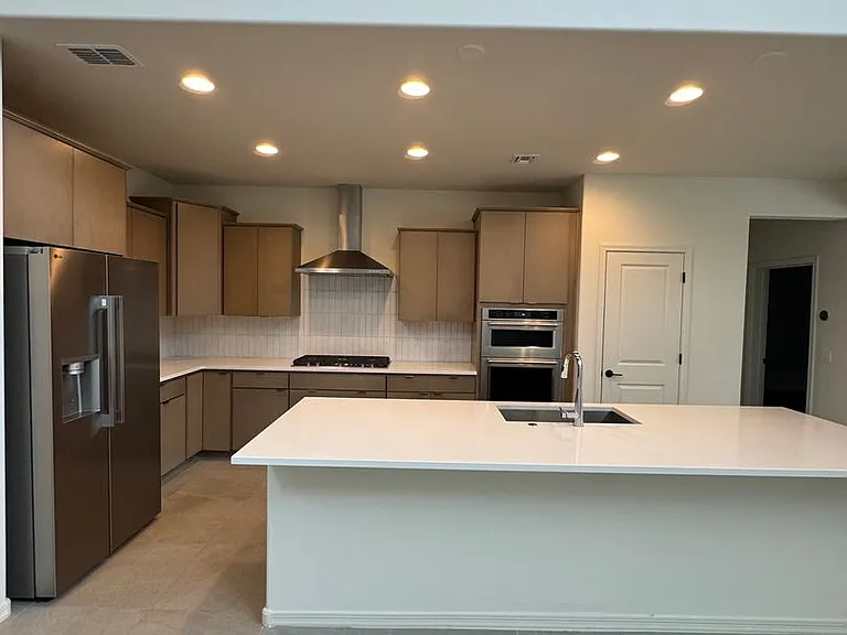 17156 W Smoketree Dr — Photo 4