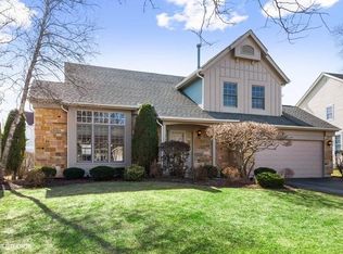 1105 Oxford Ln, Lake Zurich, IL 60047