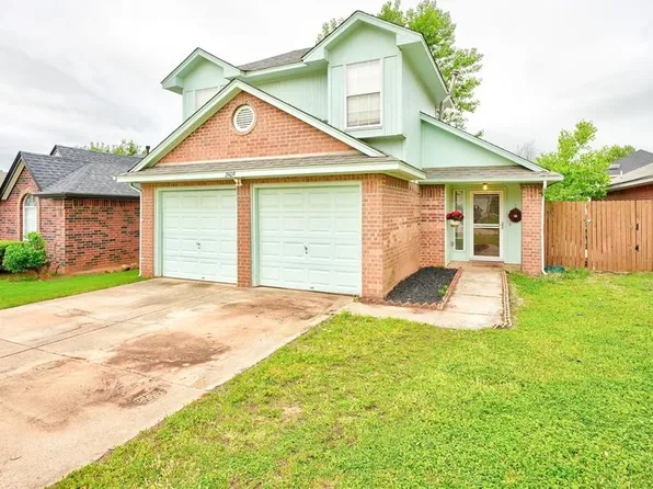 2409 Grapevine Dr, Midwest City, OK 73130