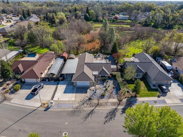 7253 Legacy Ct, Redding, CA 96001