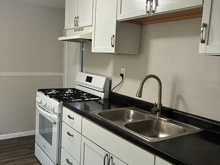 1436 E Dubail Ave — Photo 12