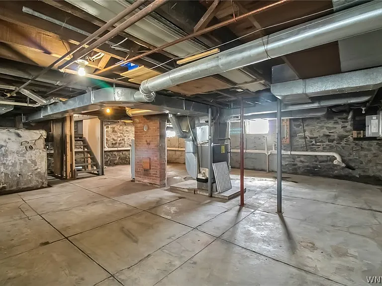 5849 Broadway St #8 — Photo 26