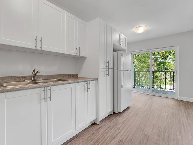 1211 Huron St — Photo 10