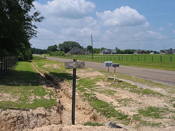 4th image of 114 Private Road 8102