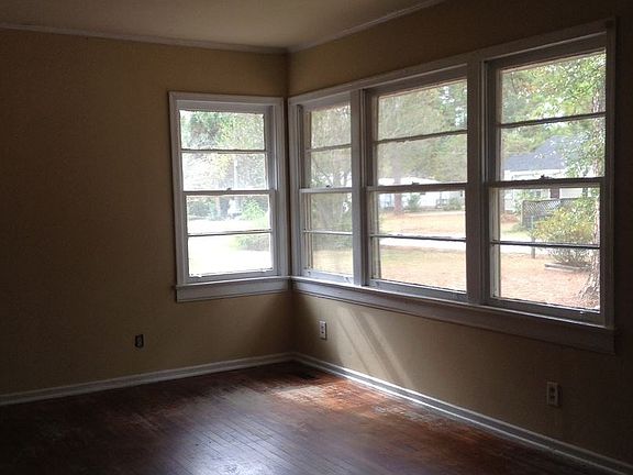 2nd image of 1805 Charlton St