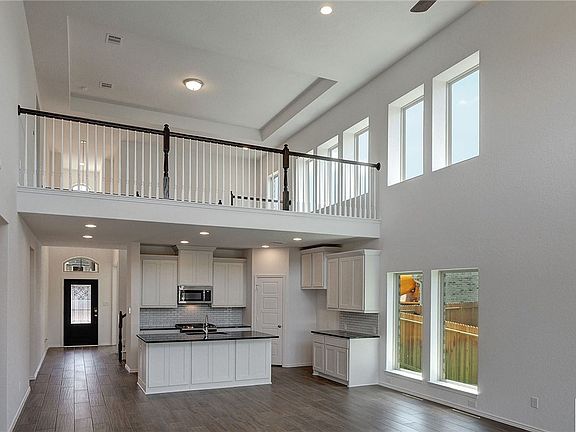 3rd image of 2189 Elysian Trl