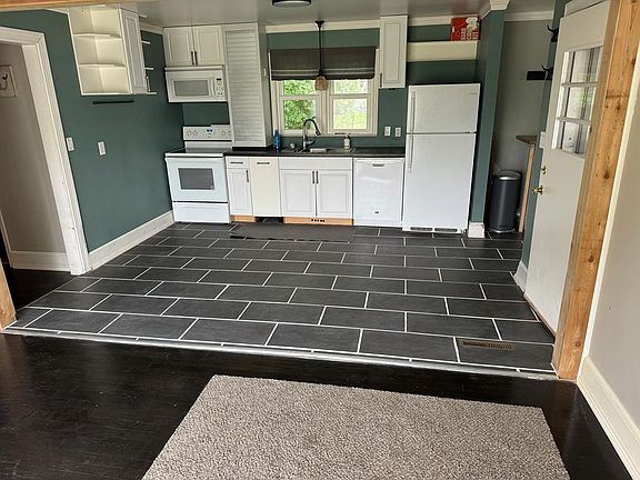 4th image of 125 Coleman St