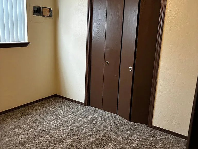 Avendale Pointe Apartments — Photo 25