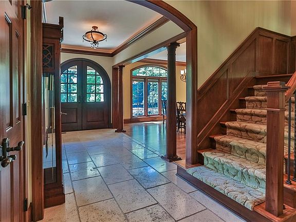 5th image of 113 Ashleigh Dr