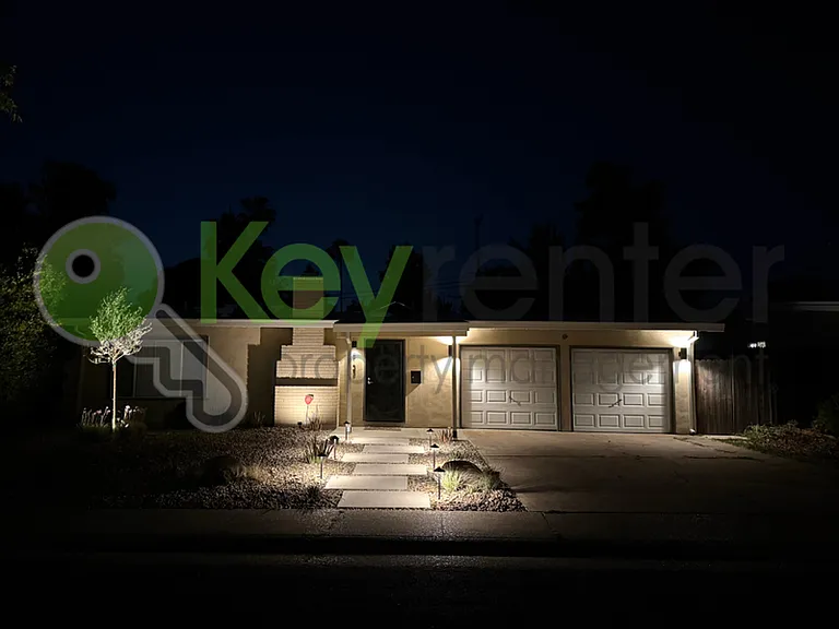 8133 Molokai Way — Photo 39
