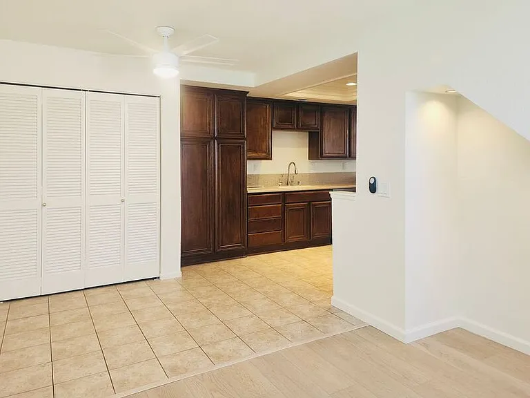 2275 Hawthorne Pl — Photo 13