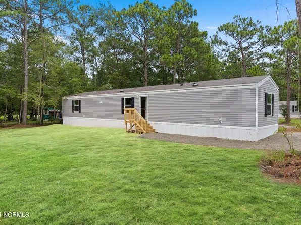 1404 Mockingbird Place SW, Shallotte, NC 28470