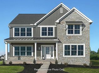 2418 Hawthorne Dr, Harrisburg, PA 17110