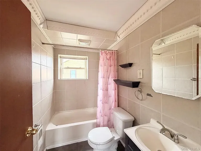 8 Roberts St #2A — Photo 6