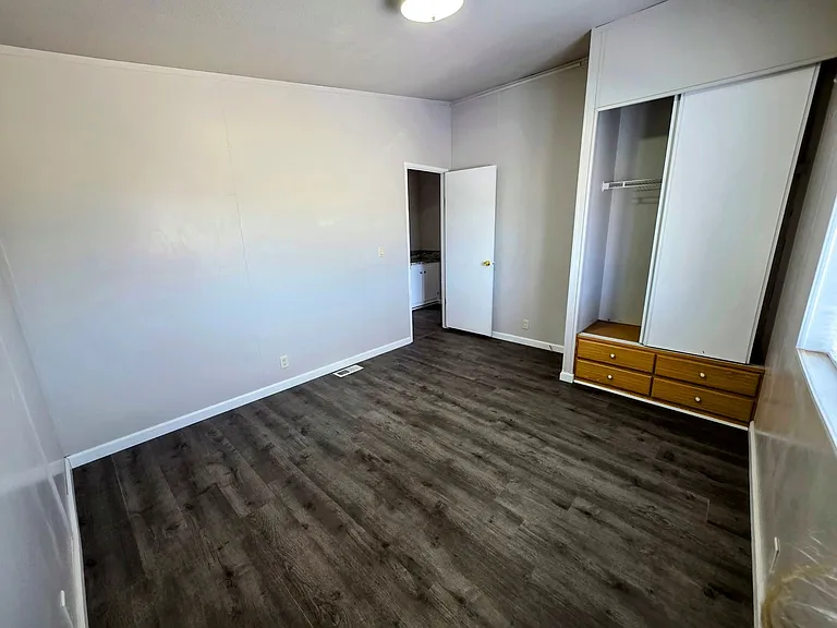 3545 Graham Ave — Photo 14