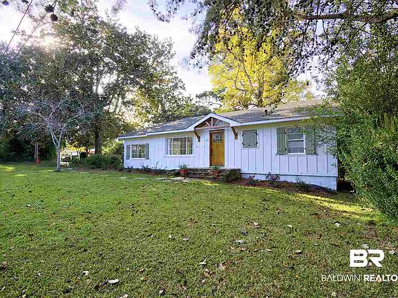 4th image of 220 Pinecrest Ave #0