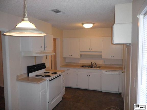 4th image of 203 Dianne St