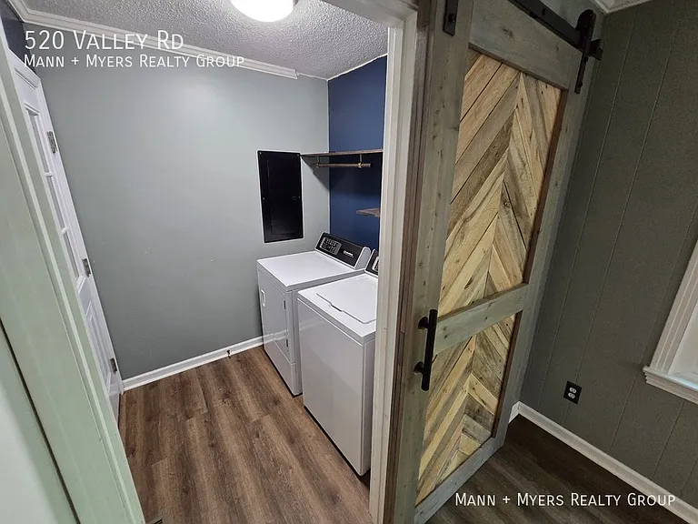 520 Valley Rd — Photo 18