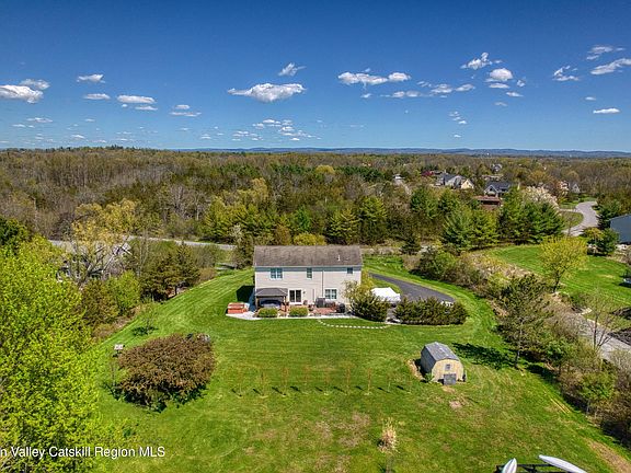 5th image of 2360 Sleepy Hollow Road