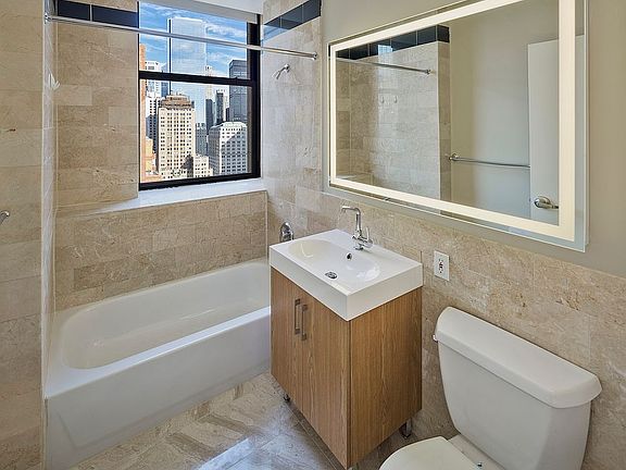 4th image of 1 West St APT 2144