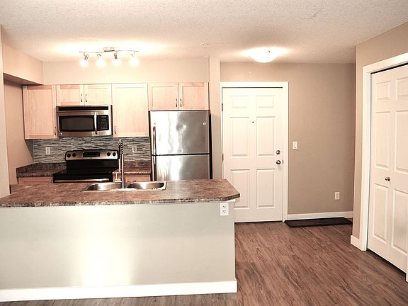 3rd image of 920 156th St NW #103