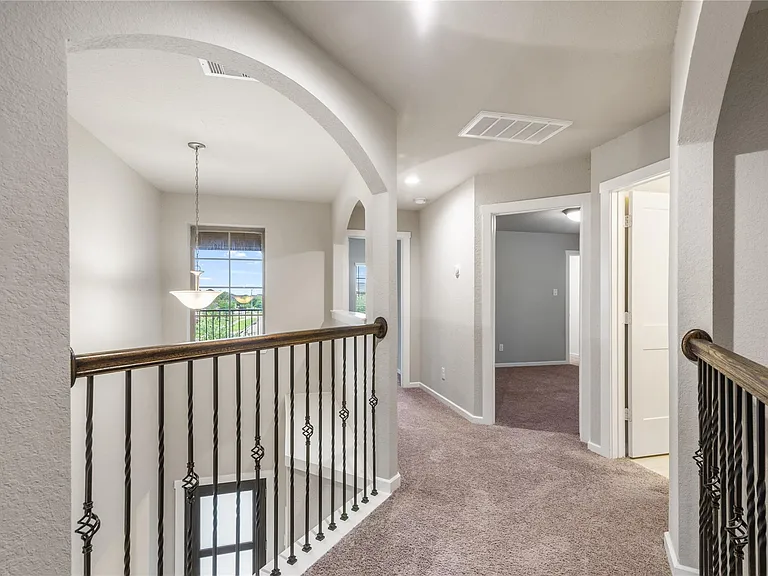 4702 Primrose Valley Ln — Photo 21