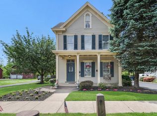 242 S State St, Newtown, PA 18940