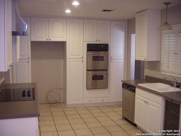 5th image of 2110 Broken Oak Dr