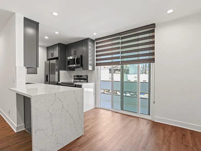 Blackburn Beverly by Wiseman — Photo 64