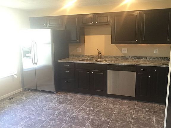 4th image of 5816 Patrick Henry Dr