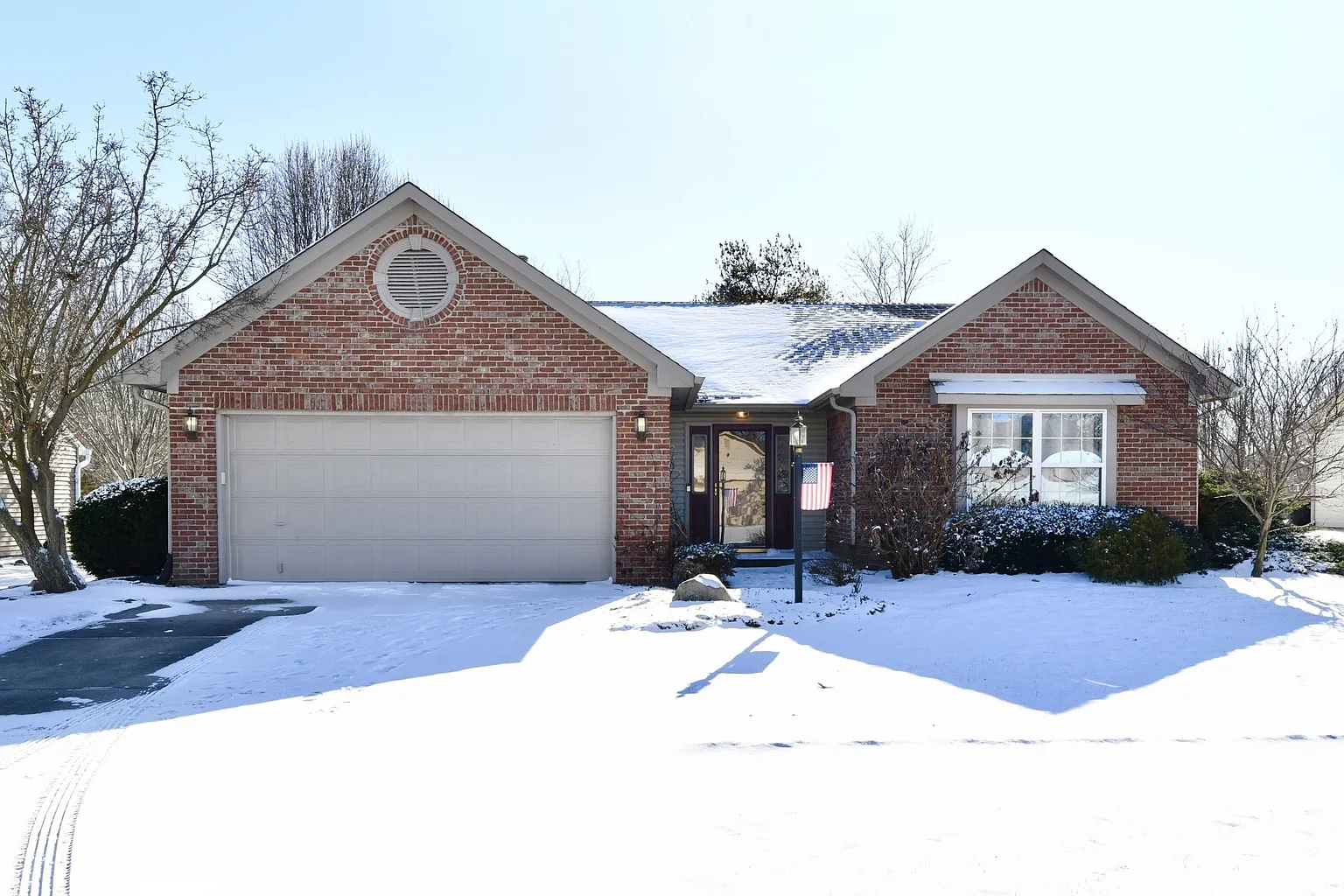 8365 Inland Dr photo 1