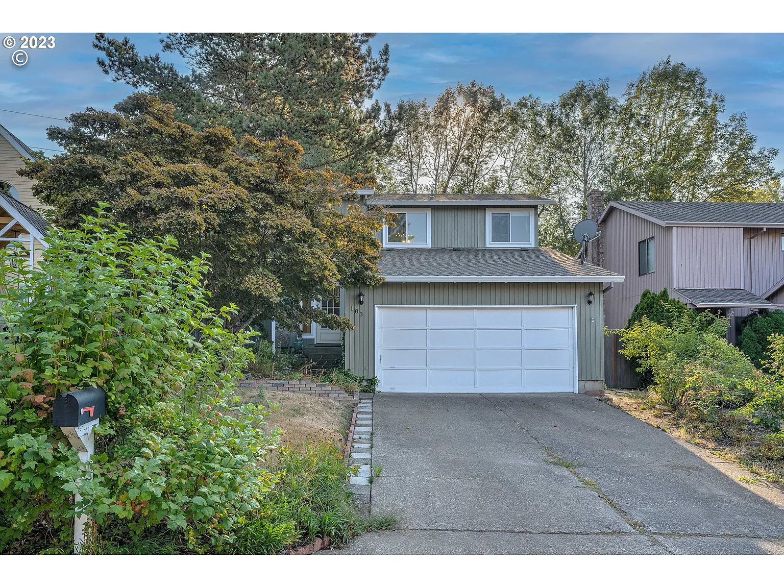 103 Kingsgate Rd photo 1