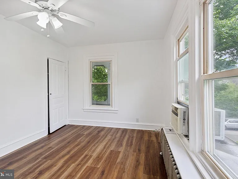 313 Dartmouth Ave — Photo 5