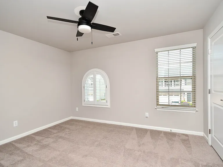 303 Corday Ln — Photo 28