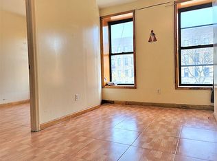 5707 4th Ave #2F, Brooklyn, NY 11220