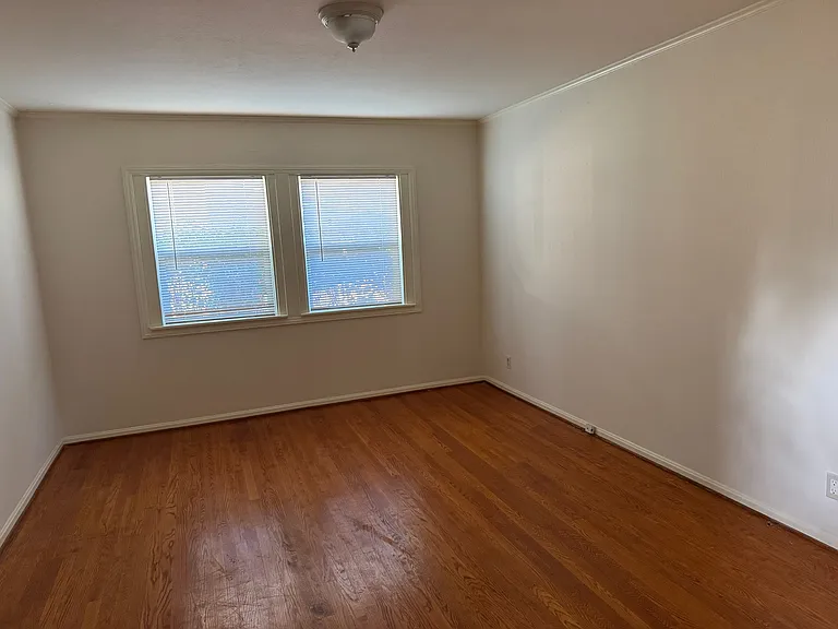 7640 Healdsburg Ave — Photo 24