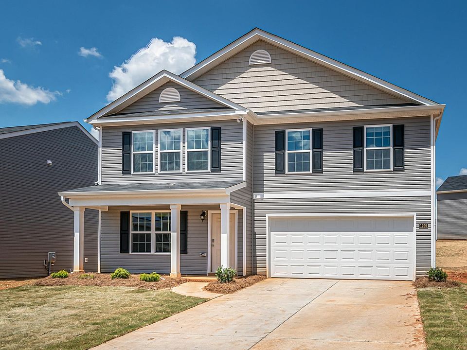 1st image of 108 Saddlehorse Ln