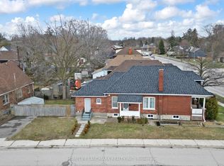 674 Colborne St E, Brantford, ON N3S 3P9