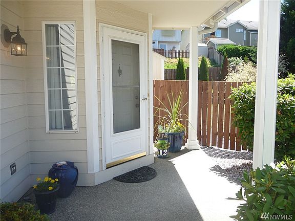 2nd image of 9222 150th St E