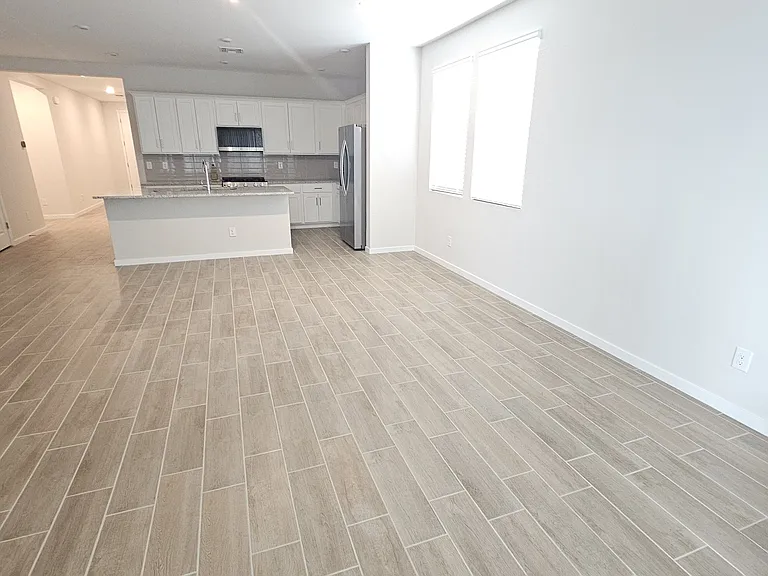 23011 W Potter Dr — Photo 6