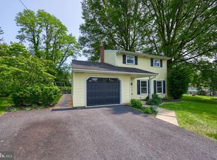 283 Whittier Ln, Lancaster, PA