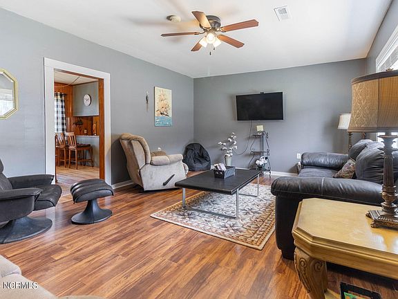 3rd image of 99 Tyner Drive