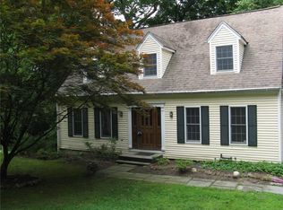 10 Murphys Ln, Brookfield, CT 06804