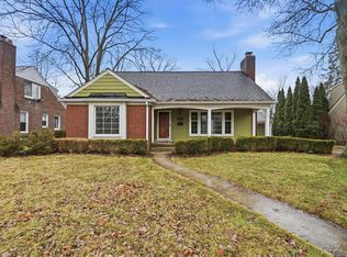 32200 Arlington Dr, Beverly Hills, MI