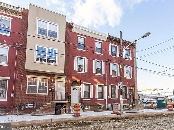 3rd image of 1726 N Willington St