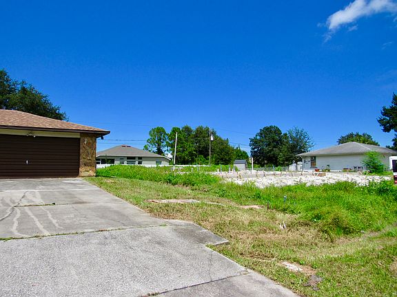 3rd image of 1061 Hosbine St SE