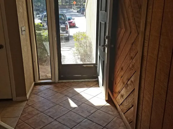 385 Hickory Hill Dr, Columbia, SC 29210