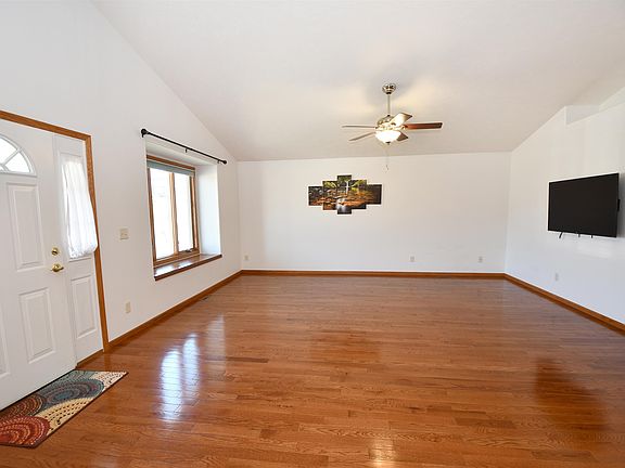 5th image of 1830 W 49th Street Pl