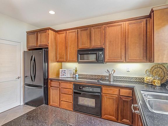 5th image of 9214 Piatto Ln