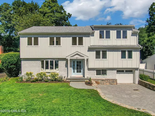 37 Mary Ln, Riverside, CT 06878